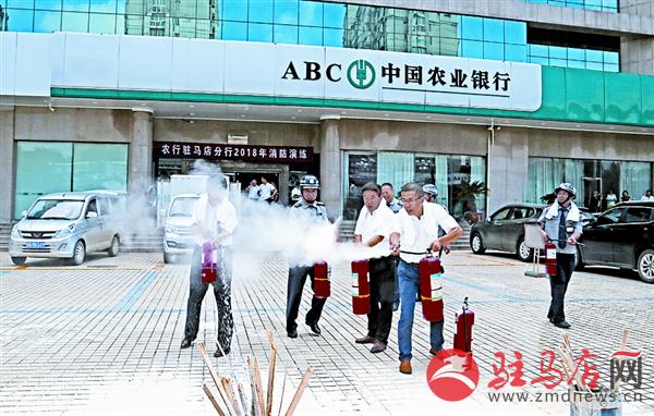 zhaol180776.jpg