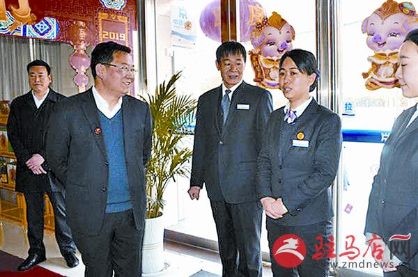 zhangxj190244.jpg