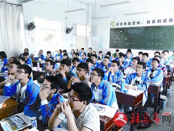 zhaol160645.jpg