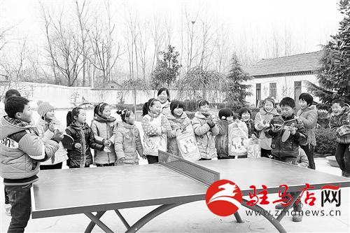 zhangz1412248.jpg