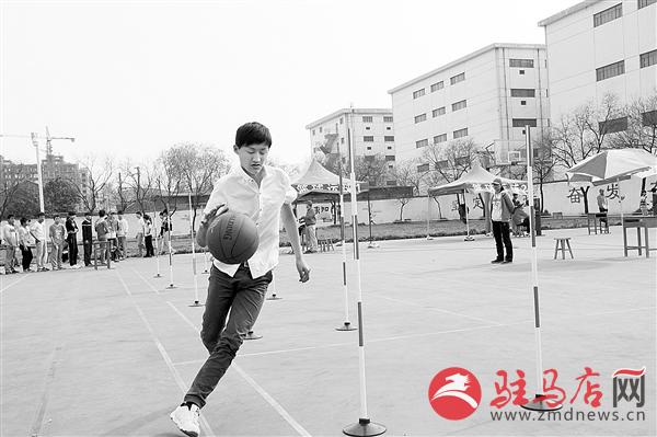 zhangz150430.jpg