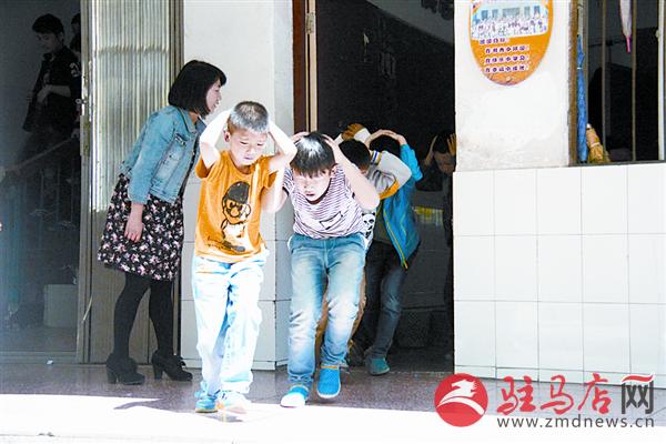 zhaohm150525.jpg