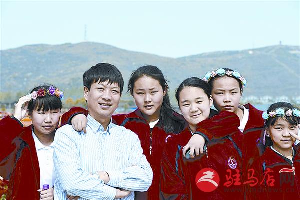 jiaoyp160423.jpg