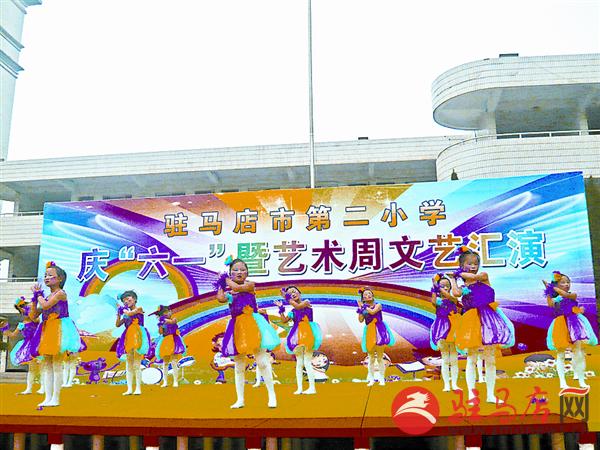 zhaohm160569.jpg