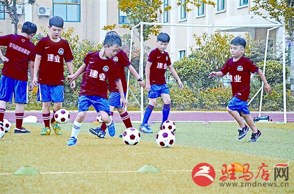 jiaoyp160820.jpg