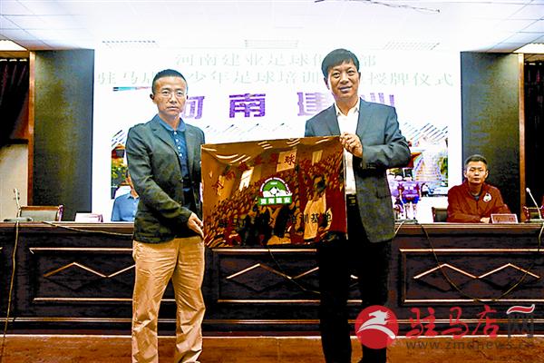 zhaohm161019.jpg
