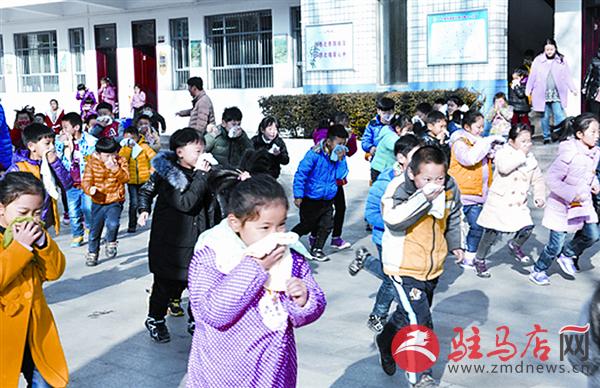 jiaoyp161222.jpg