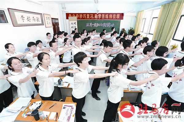 zhaol170544.jpg