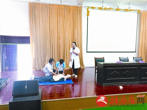 zhaol170696.jpg