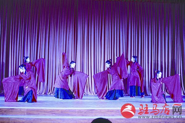 yuanzh1709133.jpg