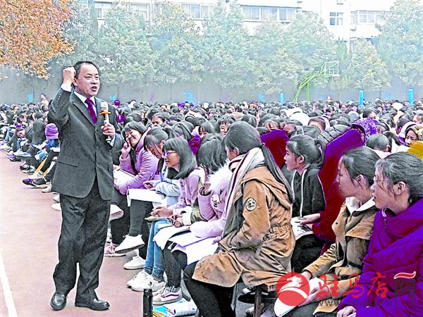 yuanzh1711102.jpg