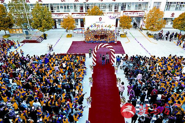 zhaohm171127.jpg