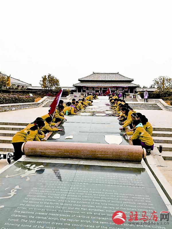 zhaohm171214.jpg
