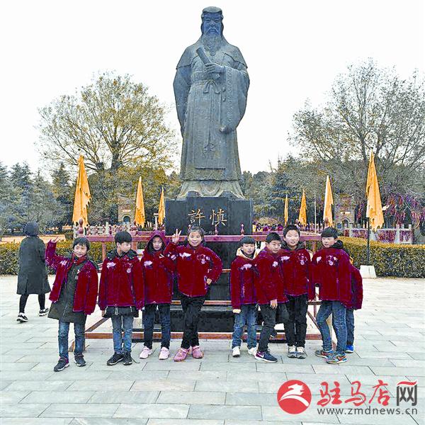 zhaohm171218.jpg