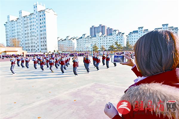 411950_ʦڳ.jpg