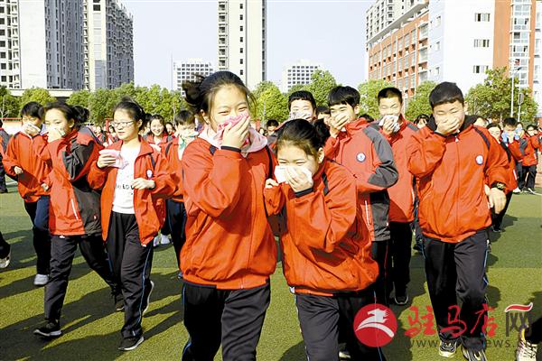 zhangdc190328.jpg
