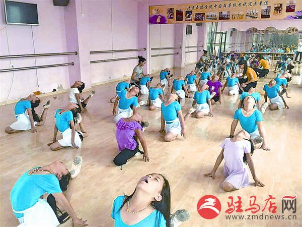 jiaoyp1607401.jpg