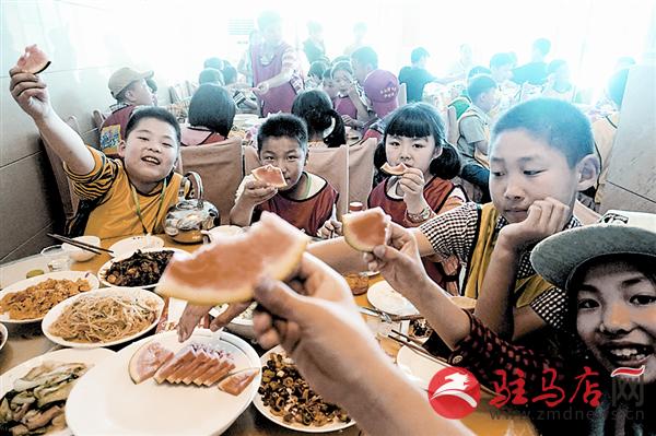 jiaoyp150618.jpg