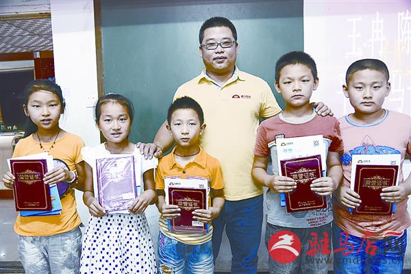 zhaohm15073.jpg