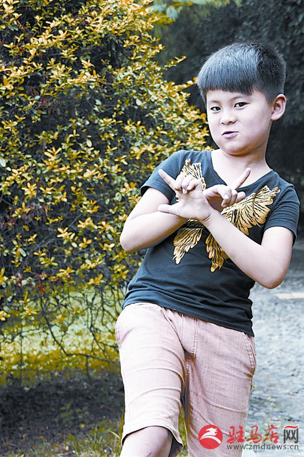 zhaohm150859.jpg
