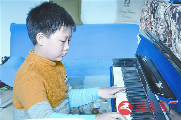 jiaoyp151121.jpg
