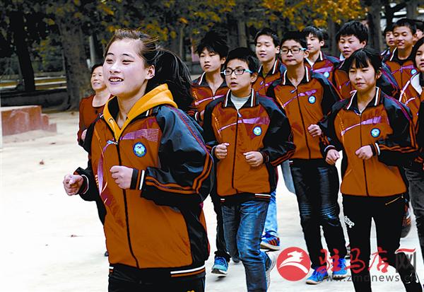 zhaohm151122.jpg