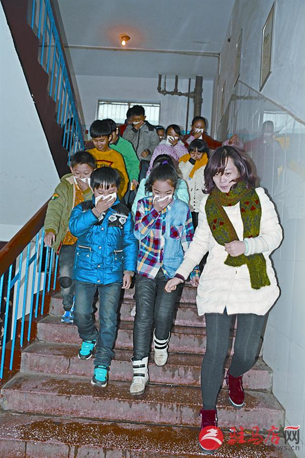 jiaoyp151144.jpg