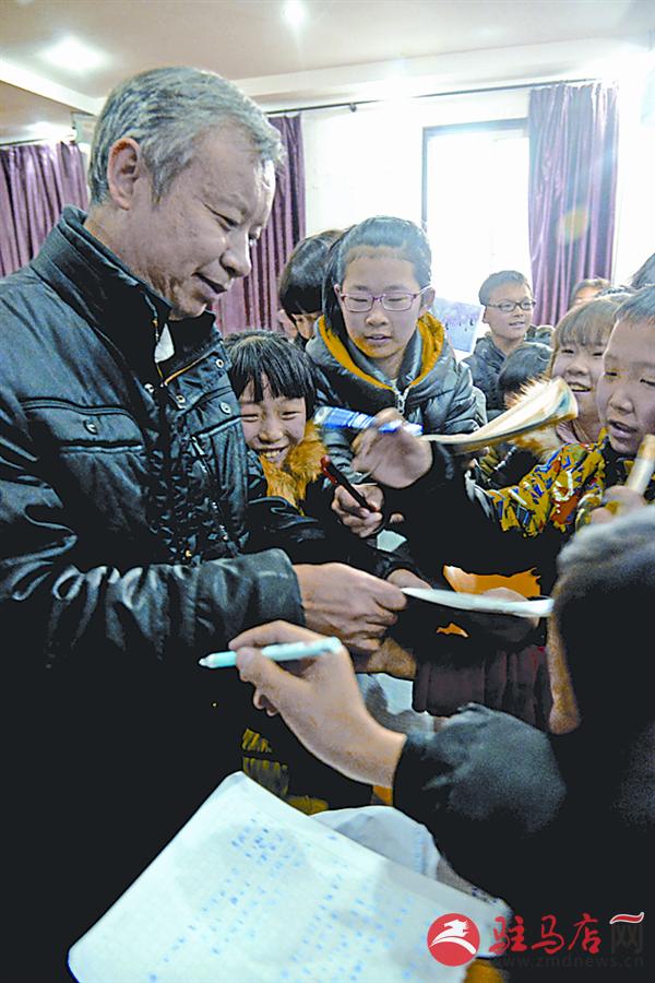 zhaohm151238.jpg