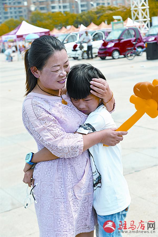 jiaoyp160615.jpg