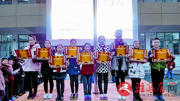 zhaohm161112.jpg