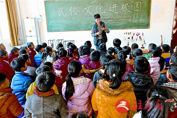 zhaohm161213.jpg