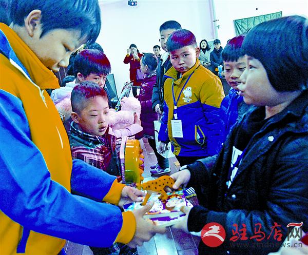 zhaohm170173.jpg