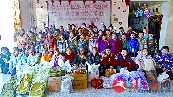 zhaohm170171.jpg