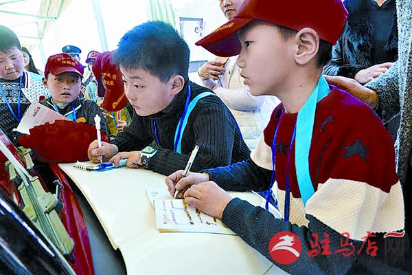 zhaohm17040.jpg