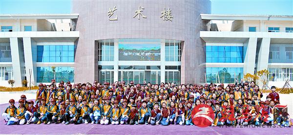 zhaohm170474.jpg