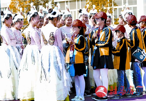 zhaohm170476.jpg