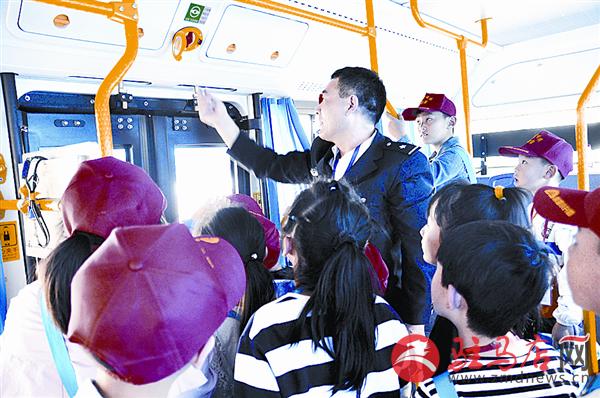 jiaoyp170511.jpg
