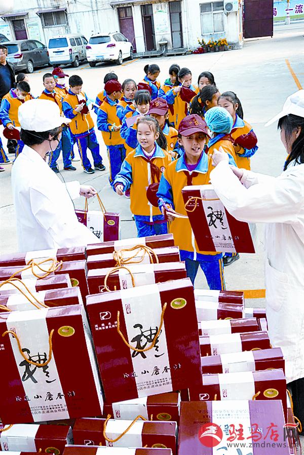 jiaoyp171141.jpg