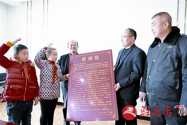 zhaohm171163.jpg