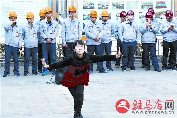 zhaohm171158.jpg