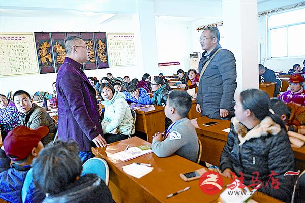 zhaohm17120.jpg