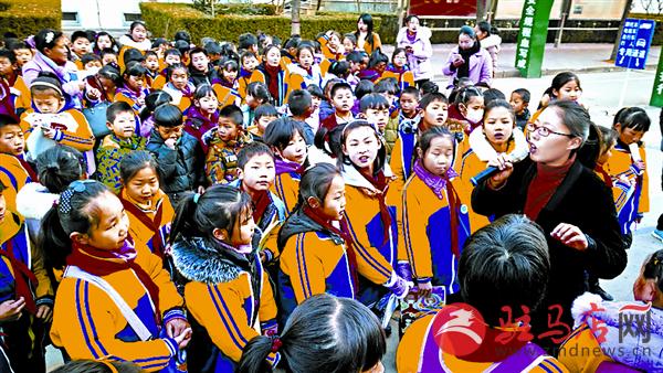 jiaoyp171215.jpg