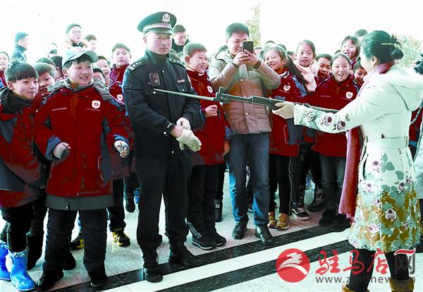 zhaohm180118.jpg