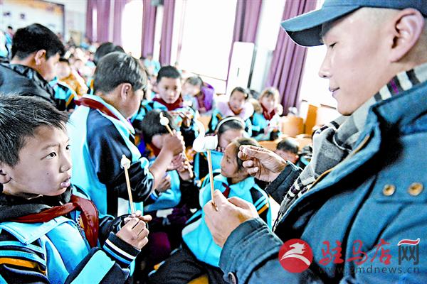 zhaohm180153.jpg