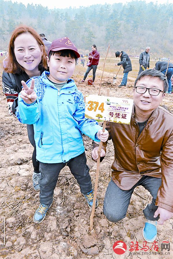 jiaoyp180358.jpg