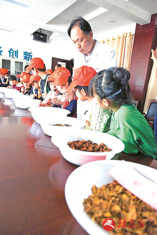 jiaoyp180540.jpg