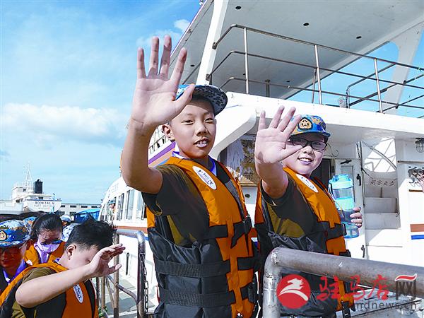 jiaoyp180824.jpg