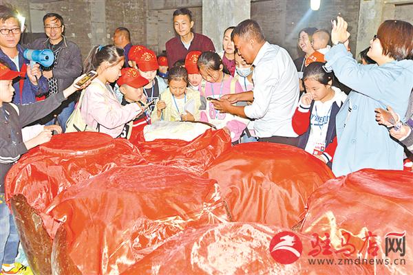 jiaoyp181049.jpg