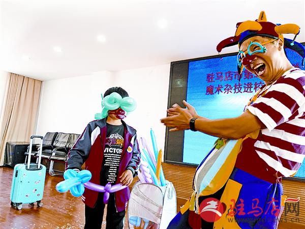 jiaoyp1810100.jpg