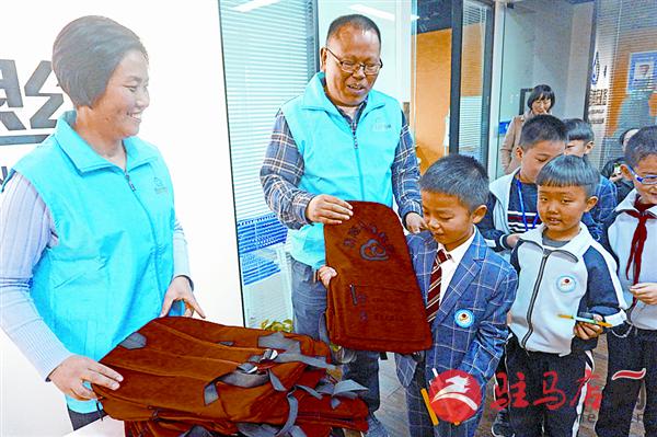jiaoyp181118.jpg